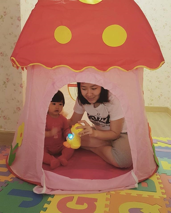  	กอล์ฟ ฟักกลิ้งฮีโร่ แต่งกลอนชื่นชมเมีย 