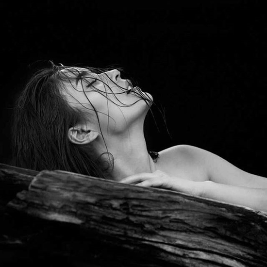 จุ๋ย วรัทยา