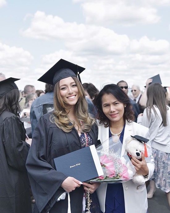 มิล่า กามิกาเซ่,