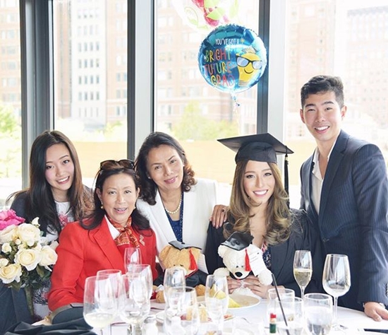 มิล่า กามิกาเซ่,