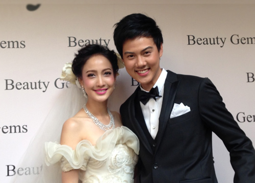 แต้ว ต้น อาชว์