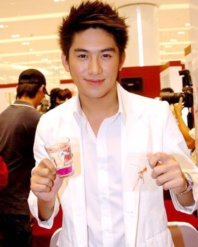 จุ๊น กิตติคุณ 