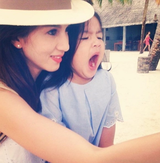 น้องมะลิ ถ่ายแบบที่มัลดีฟส์ 