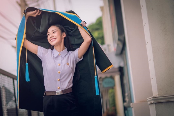 นาว ทิสานาฏ