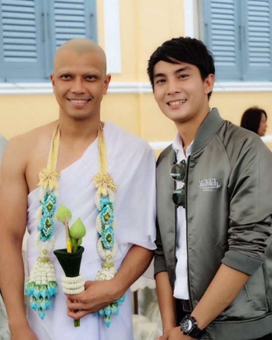 หนุ่ม กะลา บวชรอบ 2