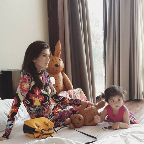 โบว์ แวนด้า น้องมะลิ พาขวัญ 