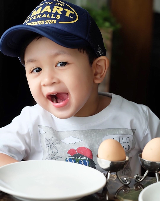 แม่เป้ย น้องโปรด 