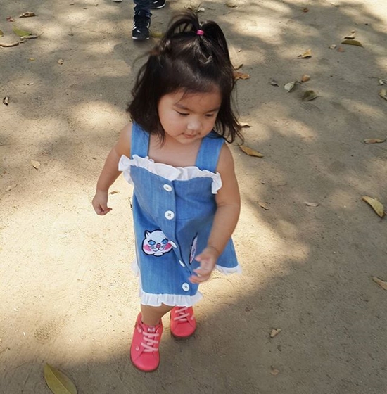 น้องมะลิ พาขวัญ