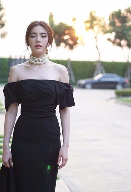 ใหม่ ดาวิกา