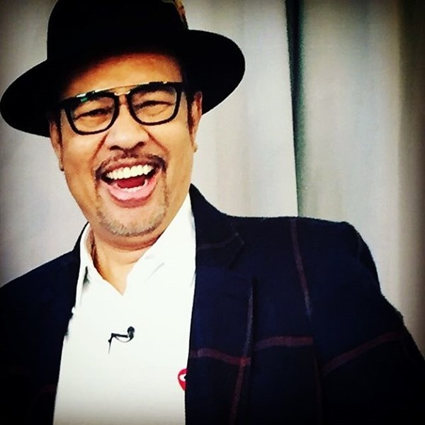 โน้ต เชิญยิ้ม