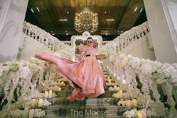 งานแต่งหญิงแย้