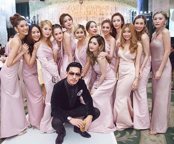 งานแต่งหญิงแย้