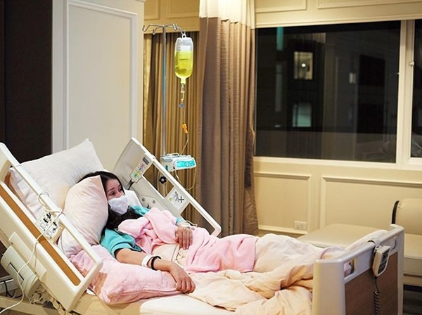 แอน ทองประสม ป่วย