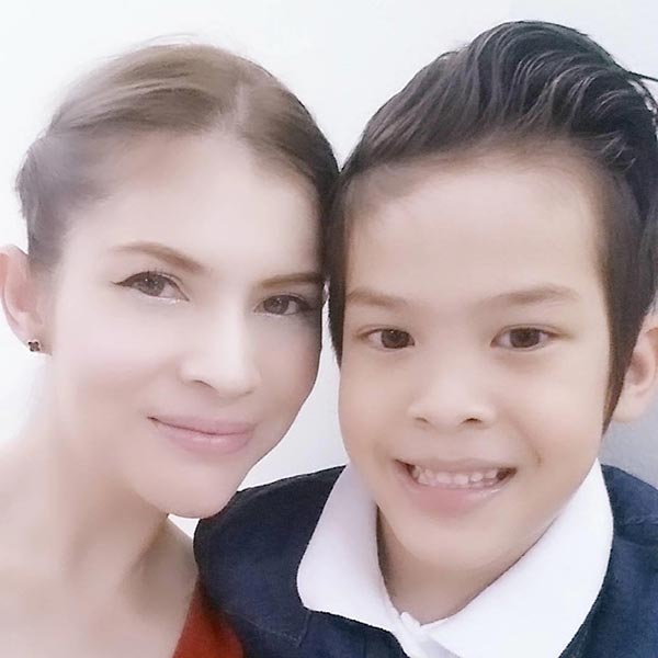 แอนนี่ ฑีฆายุ