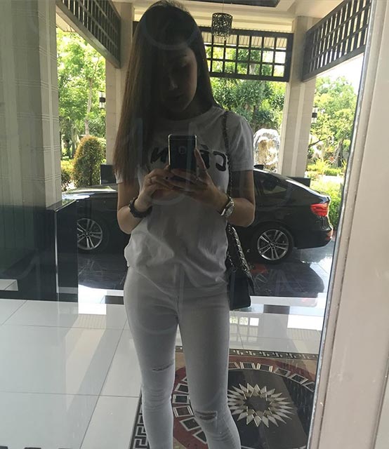 เอ็ม บุษราคัม