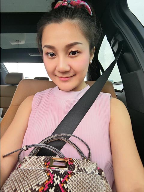 เอ็ม บุษราคัม