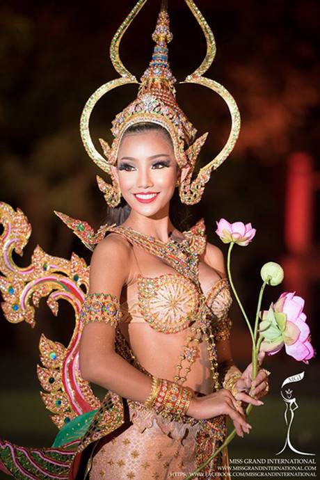 รางวัลนางงามที่สุดปี 2015