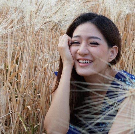 ชลลี่ ชล