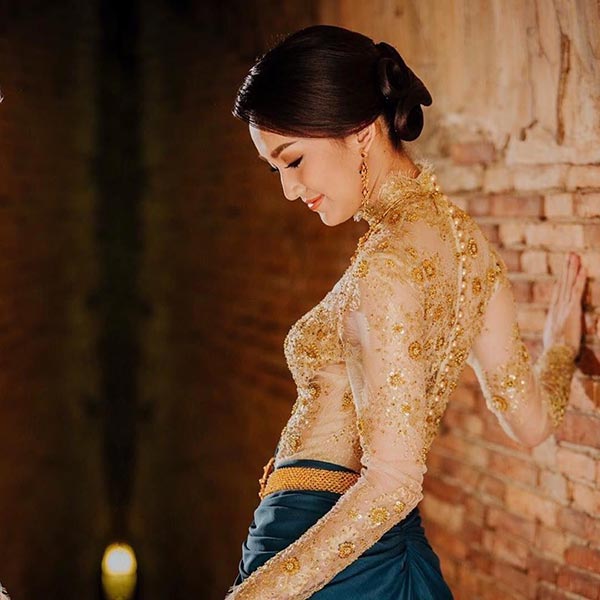 มิสเอิร์ธ 2016