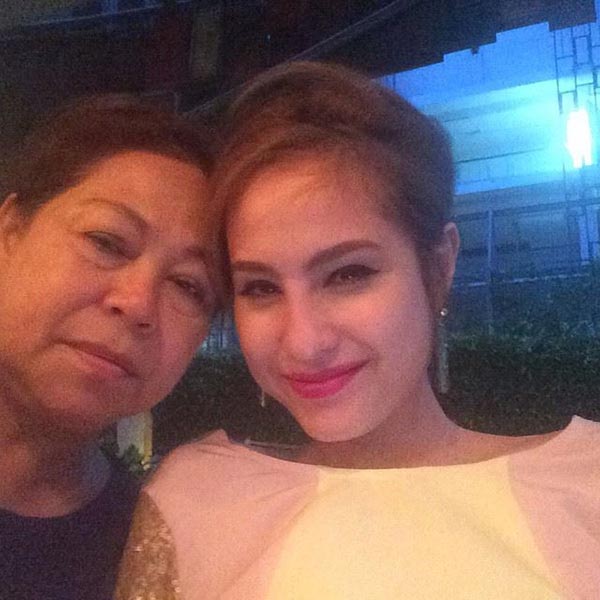 ขวัญ อุษามณี