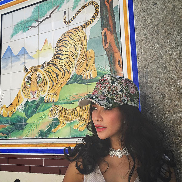 พลอย เฌอมาลย์