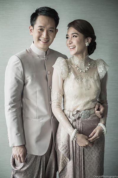 เนย โชติกา