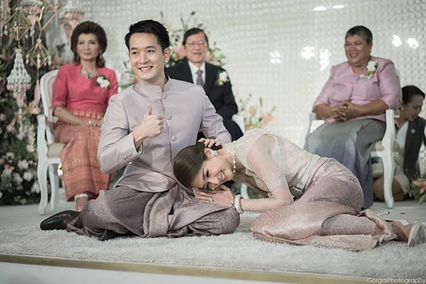 เนย โชติกา