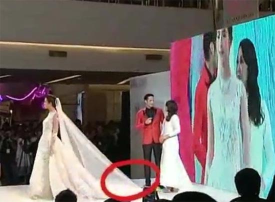 บอย ปกรณ์ ขอโทษจากใจ หลังเผลอทำร้าย มิ้นต์ ชาลิดา กลางเวที !!