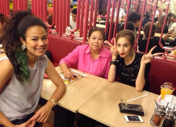 แม่-พี่สาว ขวัญ อุษามณี โพสต์หาลูกสาว ไม่ได้คุยกันตั้งนาน..จำเบอร์แม่ได้ไหม