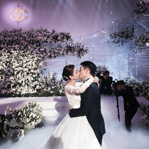 ภาพงานแต่ง เนย โชติกา ไฮโซอาร์ม