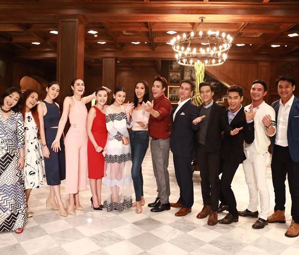 เลี้ยงปิดกล้อง ดาวหลงฟ้า ภูผาสีเงิน ทูลกระหม่อมหญิงอุบลรัตนฯ ทรงร่วมงาน