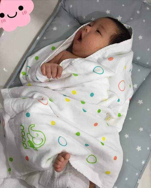 น้องปริม ลูกสาวแม่เบนซ์ พ่อมิค ป่วยเข้าโรงพยาบาลซะแล้ว