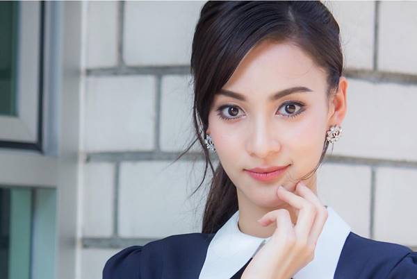 ส่องภาพ กรีน อัษฎาพร ยิ่งนับวันยิ่งสวยใสออร่ากระจาย