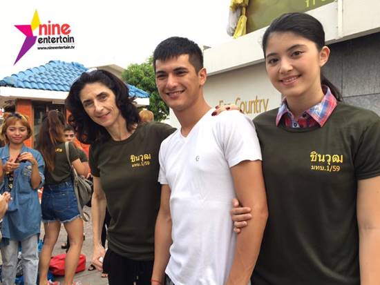 บรรยากาศ ชิน ชินวุฒ รายงานงานตัวทหารใหม่ ยิ้มสู้รับใช้ชาติเต็มที่