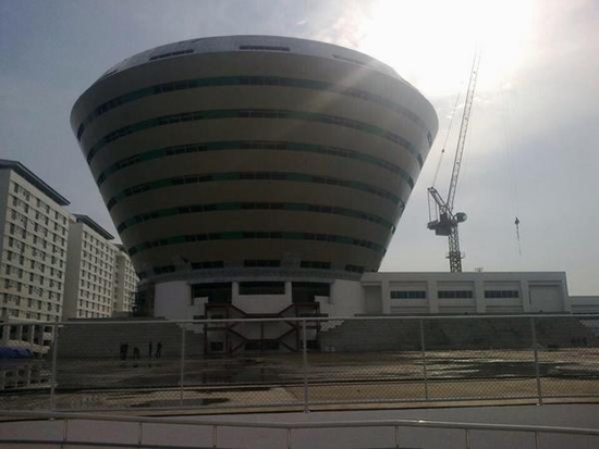 โยธินบูรณะ แห่งใหม่ โรงเรียนมัธยมของรัฐ ที่อลังการงานสร้างที่สุด (ชมภาพ)