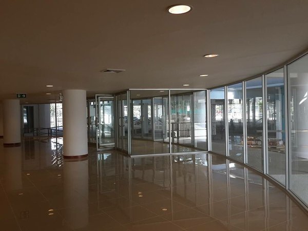 โยธินบูรณะ แห่งใหม่ โรงเรียนมัธยมของรัฐ ที่อลังการงานสร้างที่สุด (ชมภาพ)