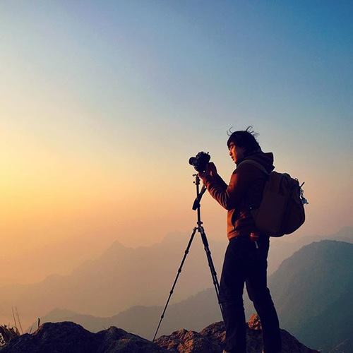 ฮัท เดอะสตาร์ ขีดเขียนบนจุดชมวิวภูชีดาว ชาวเน็ตท้วง เจอสวนกลับขึ้นมึง - กู