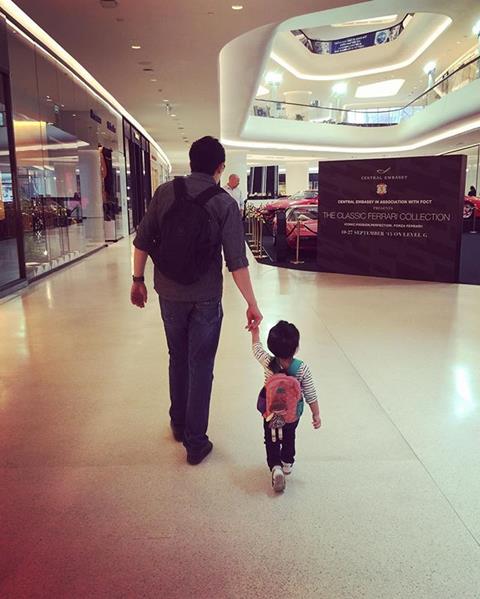 โบว์ แวนด้า เล่าเรื่องรองเท้า 3 คู่