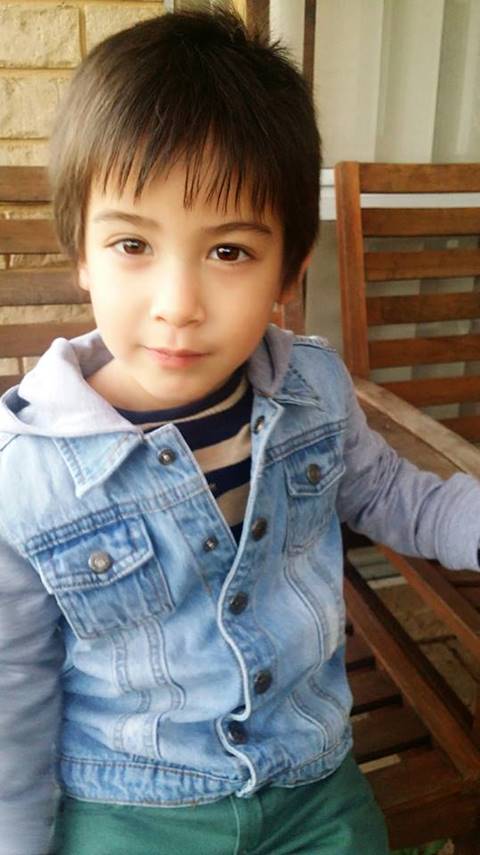 น้องวิลเลี่ยม หนุ่มน้อยลูกครึ่ง หน้าเหมือน ณเดชน์-มาริโอ้ เป๊ะ