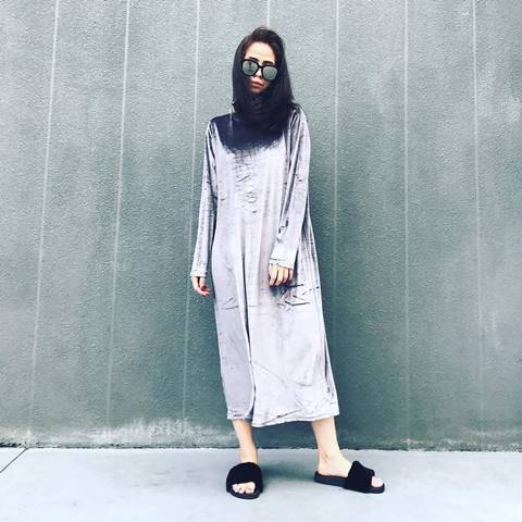 ยอมใจ... แคปชั่นฝากร้านนี้ใน IG พลอย ชวพร แม่ค้าเธอช่างกล้าจริง ๆ