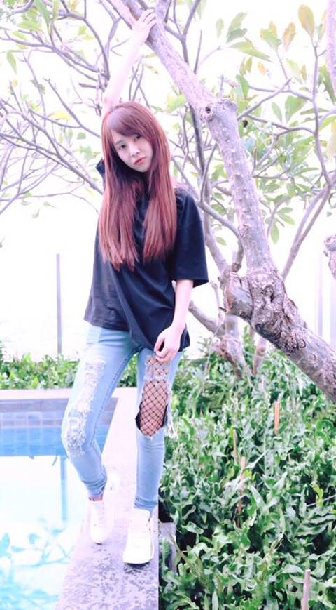 มันแกว ถึงกับมึน โดนคนด่าใส่รองเท้าขาว-ดำ ดูถูกคนไทยทั้งประเทศ 