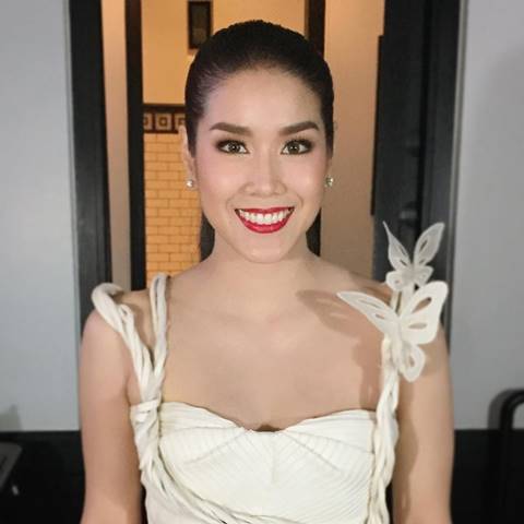 กบ พิมลรัตน์ เผยภาพคู่สามีในชุดบ่าวสาว หลังเพิ่งควงคู่เข้าประตูวิวาห์