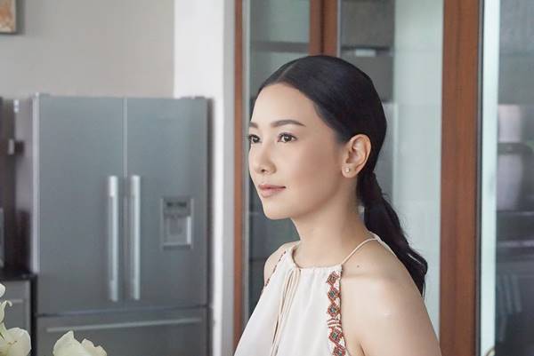 นุ่น วรนุช กับความงามสะกดตา ตรึงใจ ใน Vogue Thailand