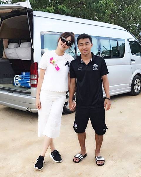 มาดูคลิป เจ ชนาธิป ร้องเพลงให้ เมย์ พิชญ์นาฏ