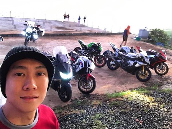 แพท ณปภา กับภารกิจตาม เบนซ์ เรซซิ่ง ขึ้นภูทับเบิก ท้องก็จริง แต่ซิ่งด้วย !