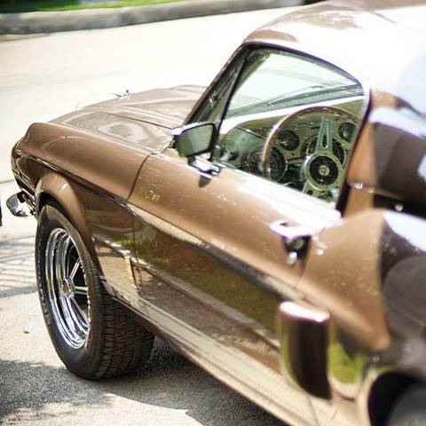 เปิดคลังรถหรู หมาก ปริญ แต่ละคันสวยแจ่มว้าว...ราคาเป็นล้าน !