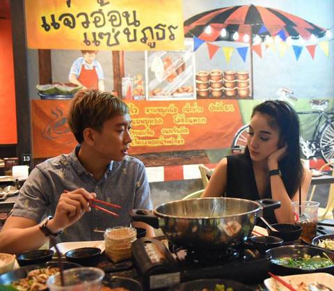 แพท ณปภา กับภารกิจตาม เบนซ์ เรซซิ่ง ขึ้นภูทับเบิก ท้องก็จริง แต่ซิ่งด้วย !