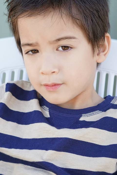 น้องวิลเลี่ยม หนุ่มน้อยลูกครึ่ง หน้าเหมือน ณเดชน์-มาริโอ้ เป๊ะ