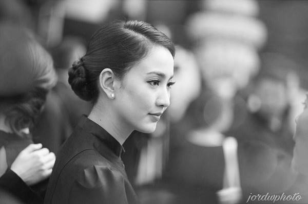 พระองค์หญิงสิริวัณณวรีฯ ทรงชม แต้ว มิว แอฟ 3 นางเอก ในชุดถวายความอาลัย