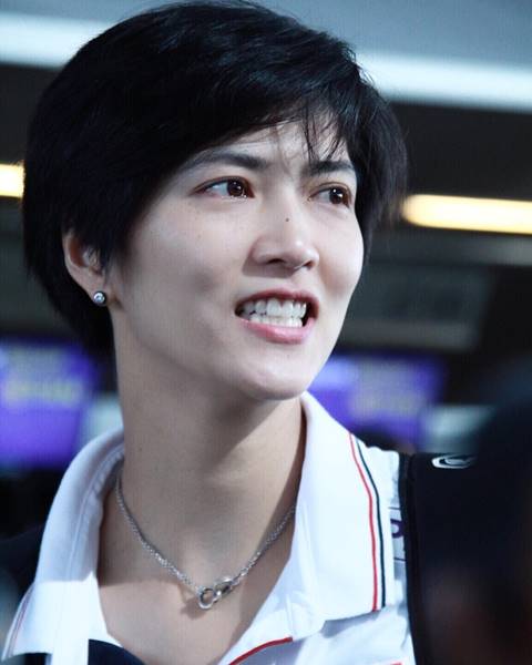 ปลื้มจิตร์-กัปตันกิ๊ฟ ขึ้นลิฟต์พร้อมนักตบเกาหลีเหนือ งานนี้มีอึ้ง